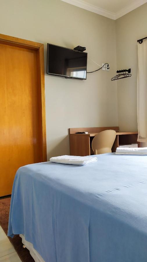 Pouso Oliveira Suites São João Batista do Glória Bagian luar foto