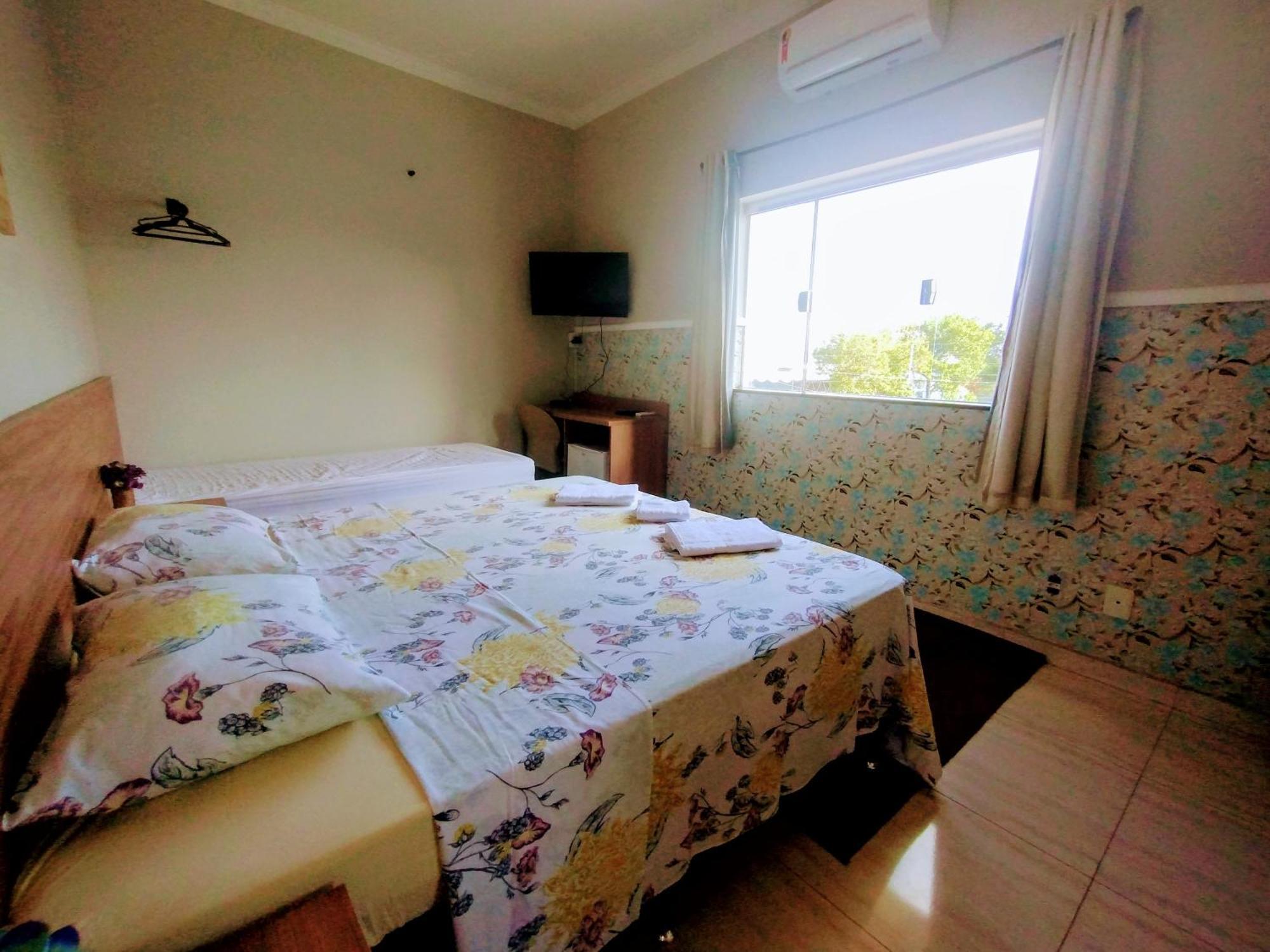 Pouso Oliveira Suites São João Batista do Glória Bagian luar foto