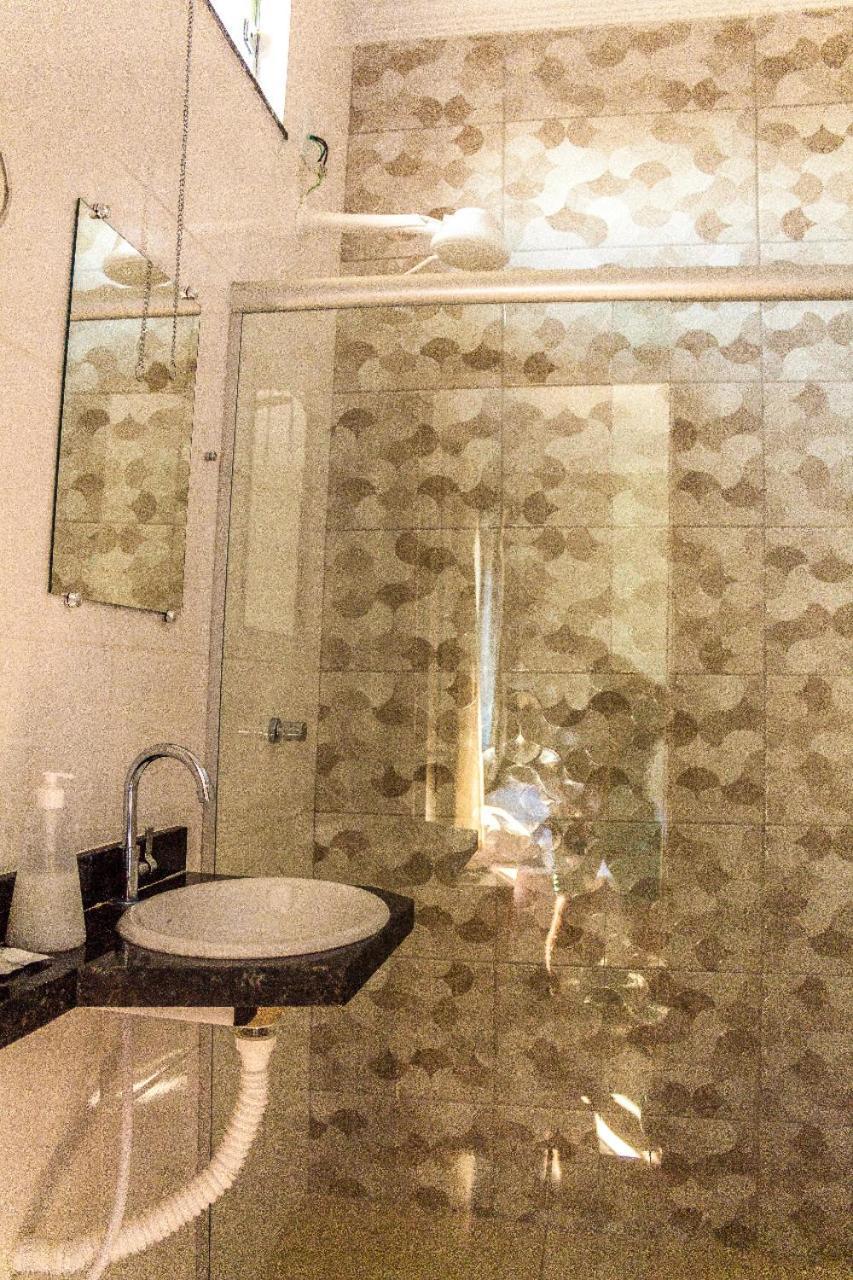Pouso Oliveira Suites São João Batista do Glória Bagian luar foto